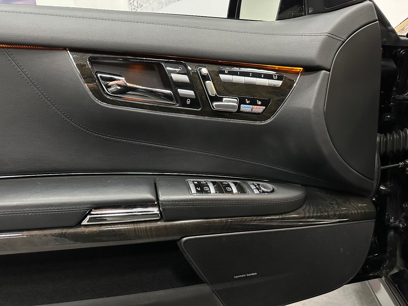 Fahrzeugabbildung Mercedes-Benz CL 63 AMG *DTR*BREMSEN NEU*TOTWINKEL*20"*