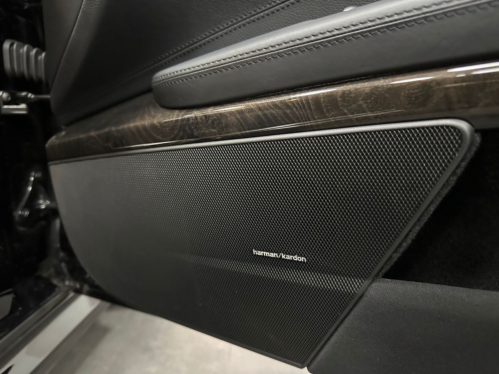 Fahrzeugabbildung Mercedes-Benz CL 63 AMG *DTR*BREMSEN NEU*TOTWINKEL*20"*