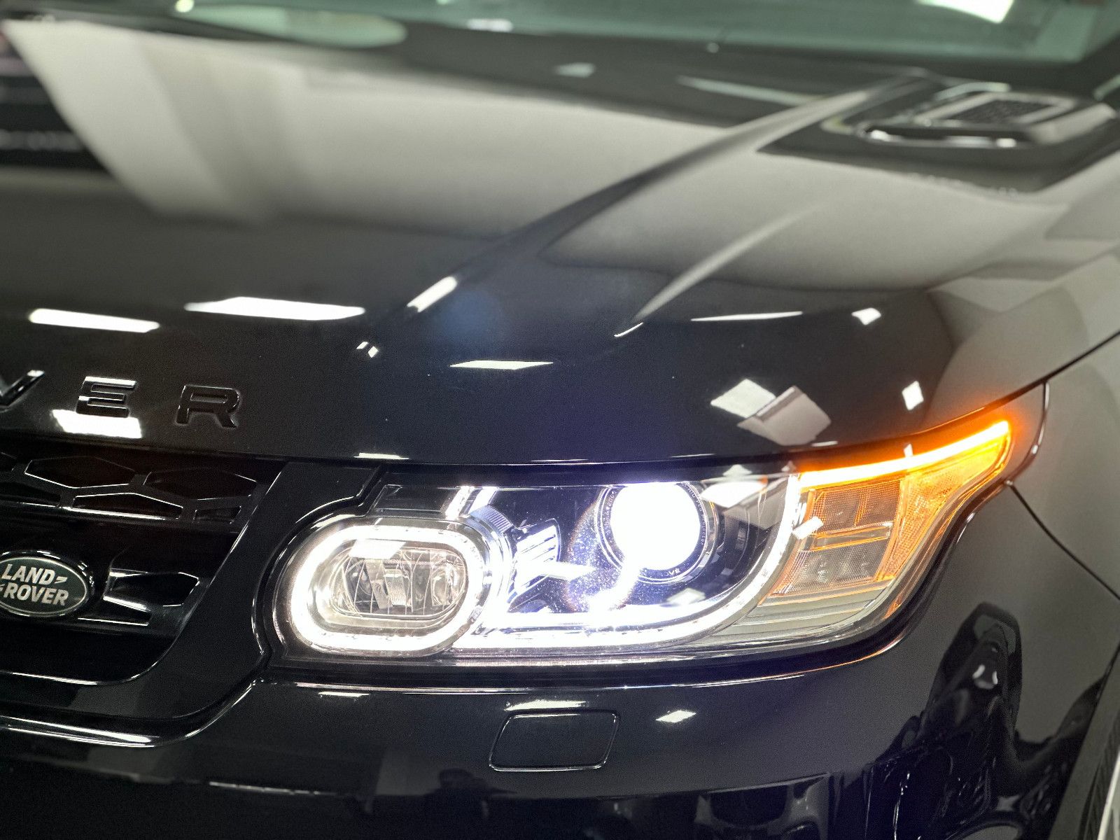 Fahrzeugabbildung Land Rover Range Rover Sport HSE Dynamic*PANO*KEYLESS*TOTWI