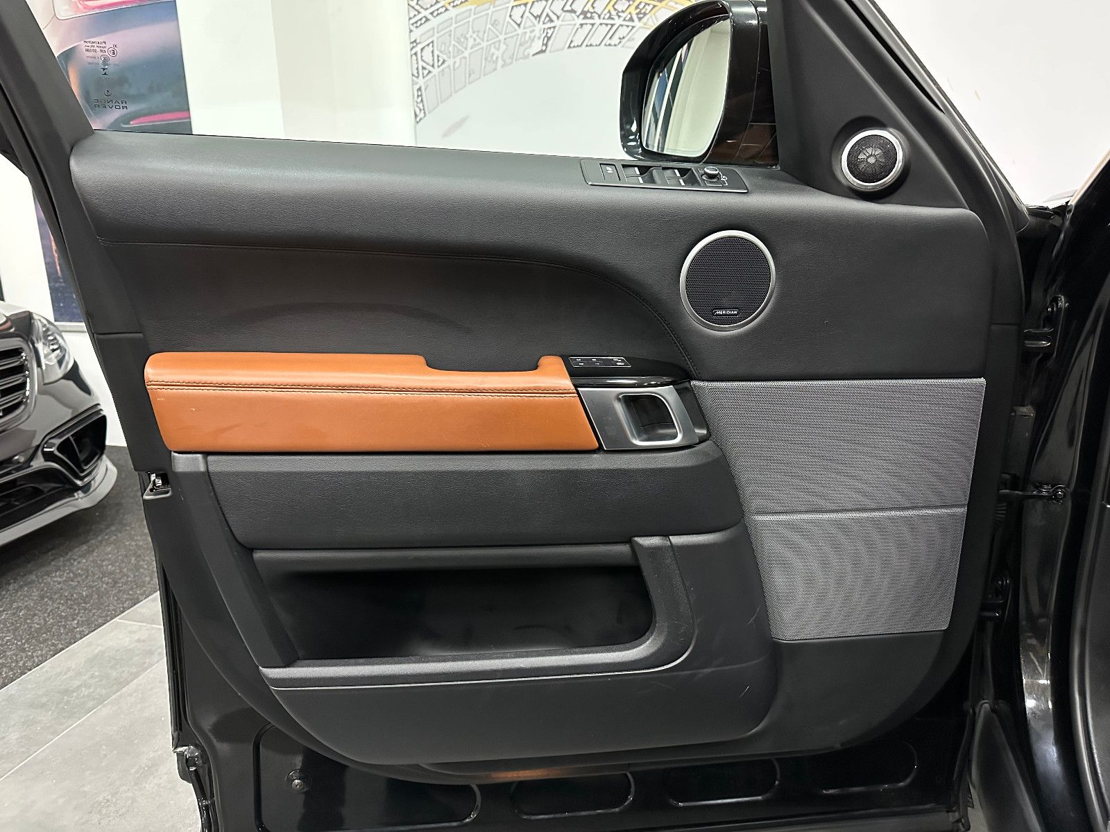 Fahrzeugabbildung Land Rover Range Rover Sport HSE Dynamic*PANO*KEYLESS*TOTWI