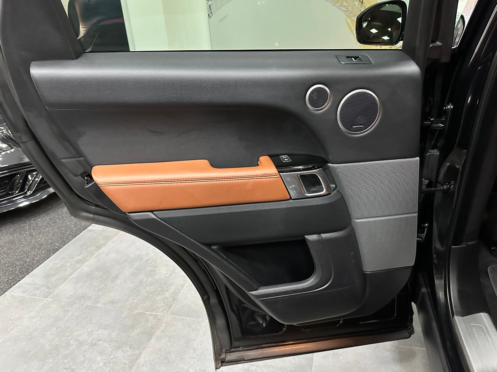 Fahrzeugabbildung Land Rover Range Rover Sport HSE Dynamic*PANO*KEYLESS*TOTWI