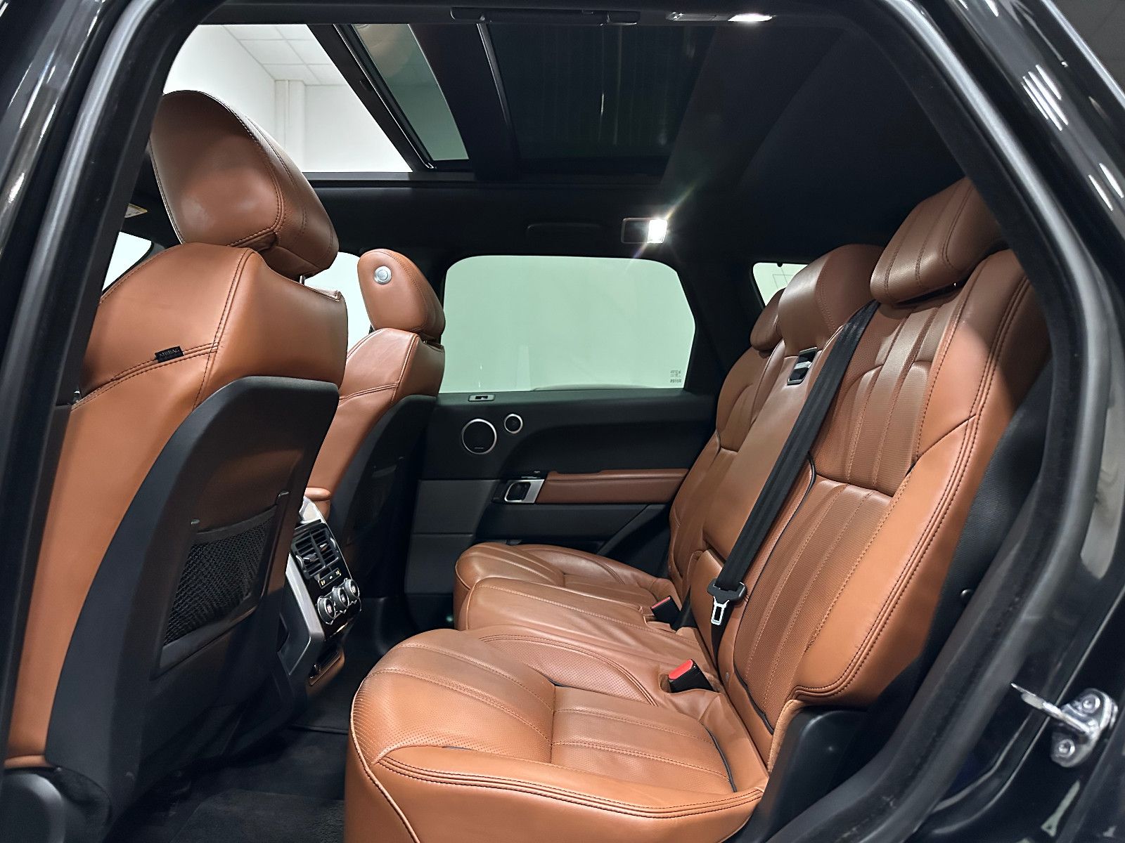 Fahrzeugabbildung Land Rover Range Rover Sport HSE Dynamic*PANO*KEYLESS*TOTWI