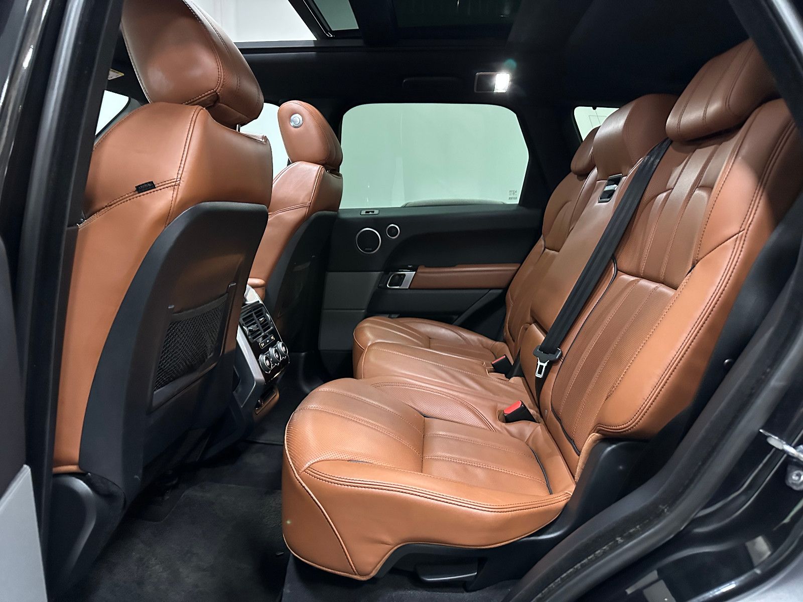 Fahrzeugabbildung Land Rover Range Rover Sport HSE Dynamic*PANO*KEYLESS*TOTWI