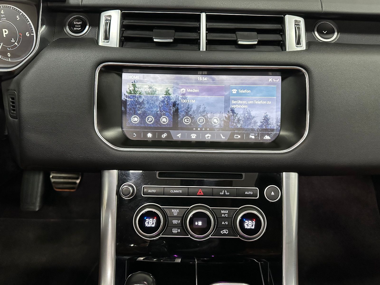 Fahrzeugabbildung Land Rover Range Rover Sport HSE Dynamic*PANO*KEYLESS*TOTWI