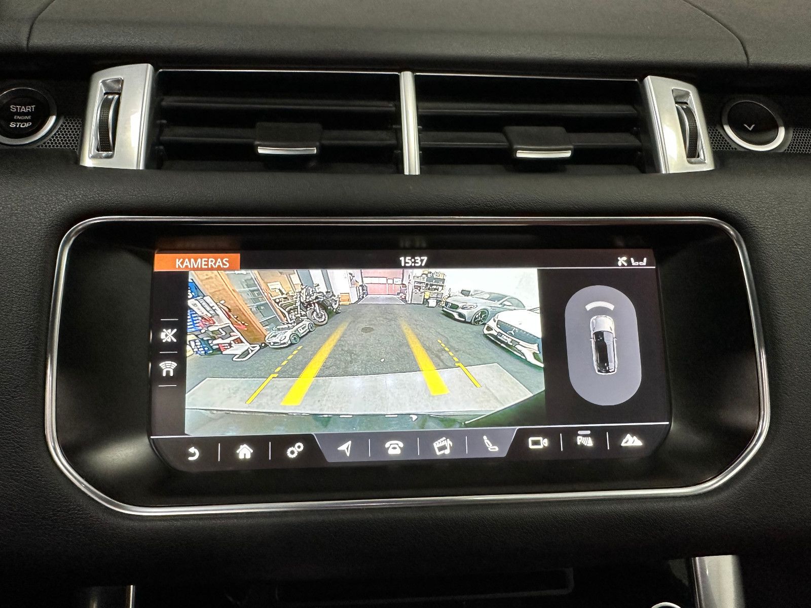 Fahrzeugabbildung Land Rover Range Rover Sport HSE Dynamic*PANO*KEYLESS*TOTWI