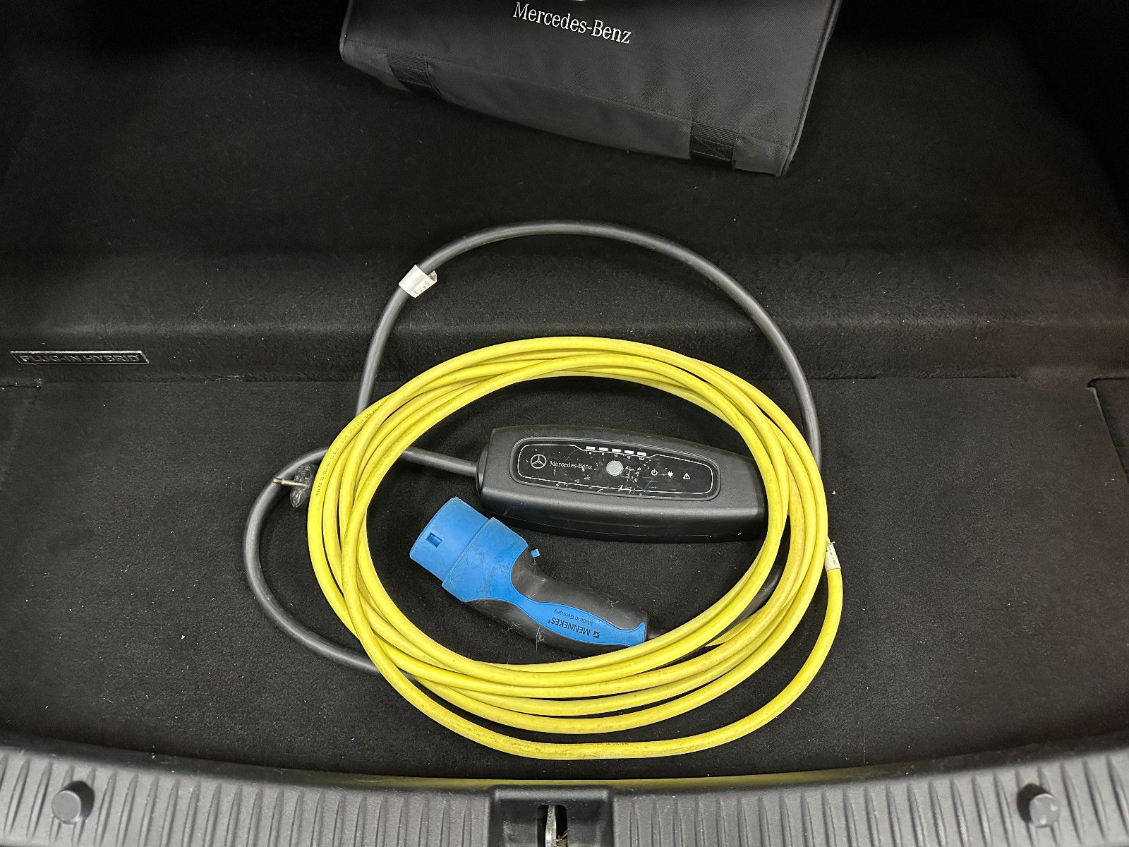 Fahrzeugabbildung Mercedes-Benz C 350 e Limousine*Totwinkel*Standheizung*