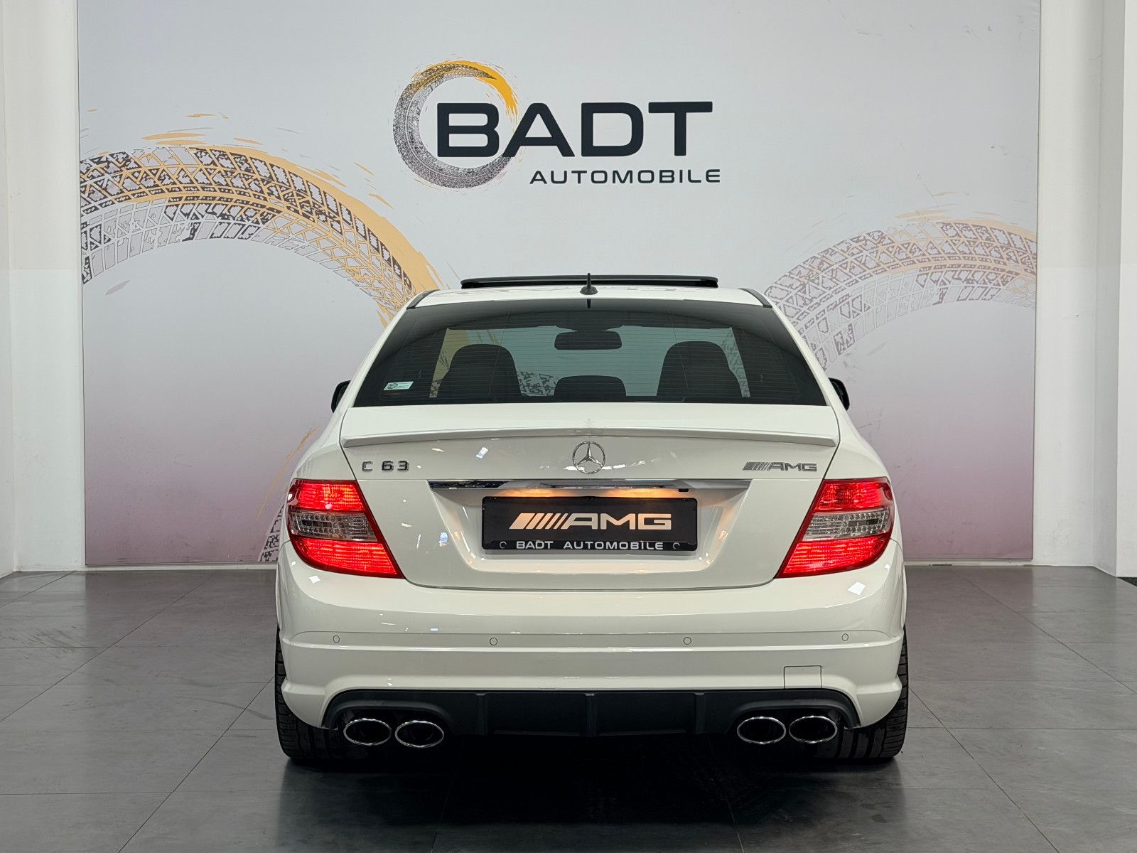 Fahrzeugabbildung Mercedes-Benz C 63 AMG Performance Package P30 Sperrdiff.