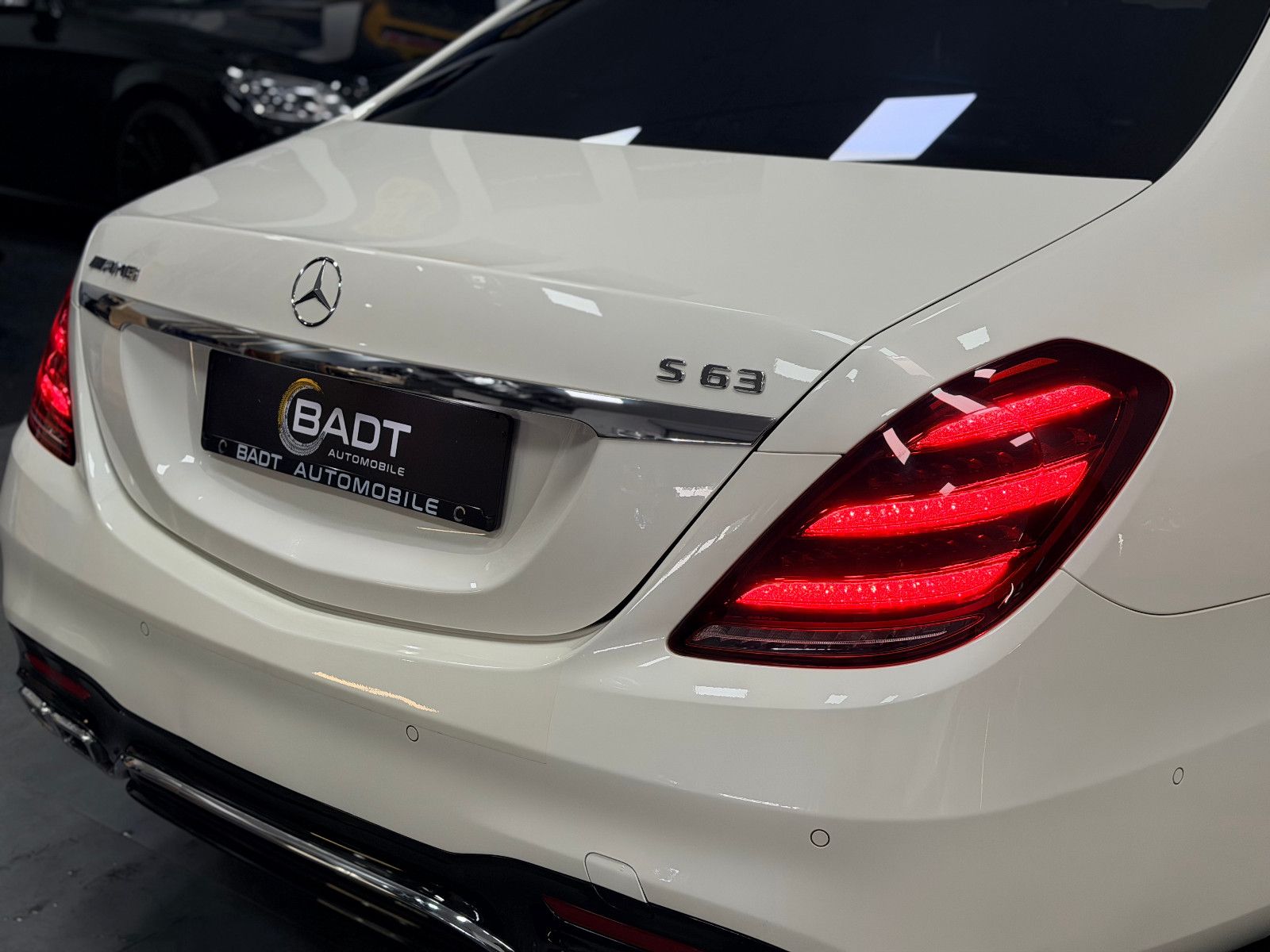 Fahrzeugabbildung Mercedes-Benz S 63 AMG 4Matic+ L *PANO*HUD*360°*DTR*SOFTCLOSE*