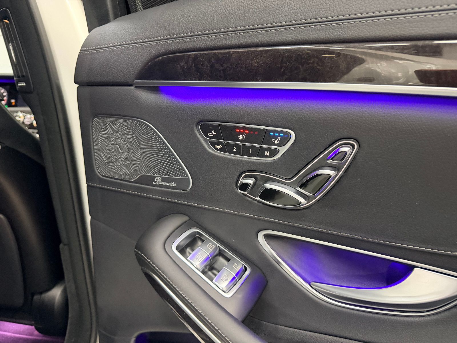 Fahrzeugabbildung Mercedes-Benz S 63 AMG 4Matic+ L *PANO*HUD*360°*DTR*SOFTCLOSE*