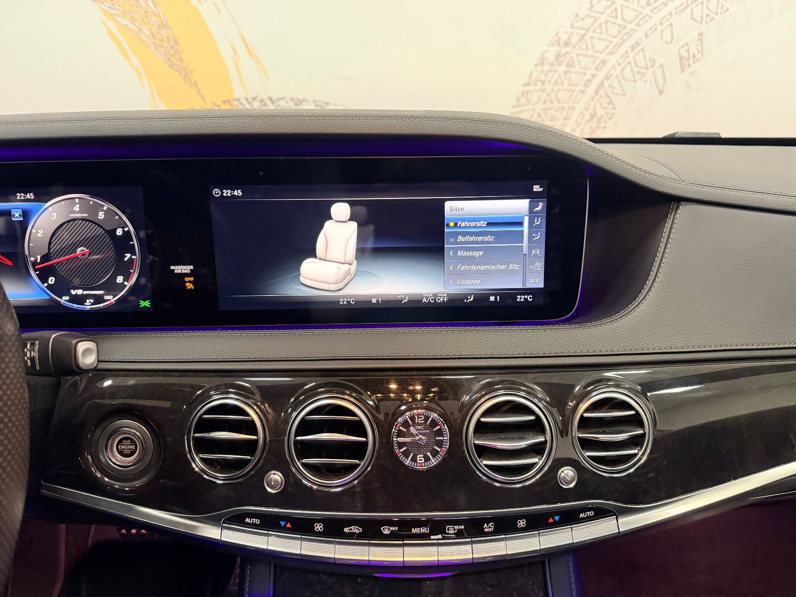 Fahrzeugabbildung Mercedes-Benz S 63 AMG 4Matic+ L *PANO*HUD*360°*DTR*SOFTCLOSE*