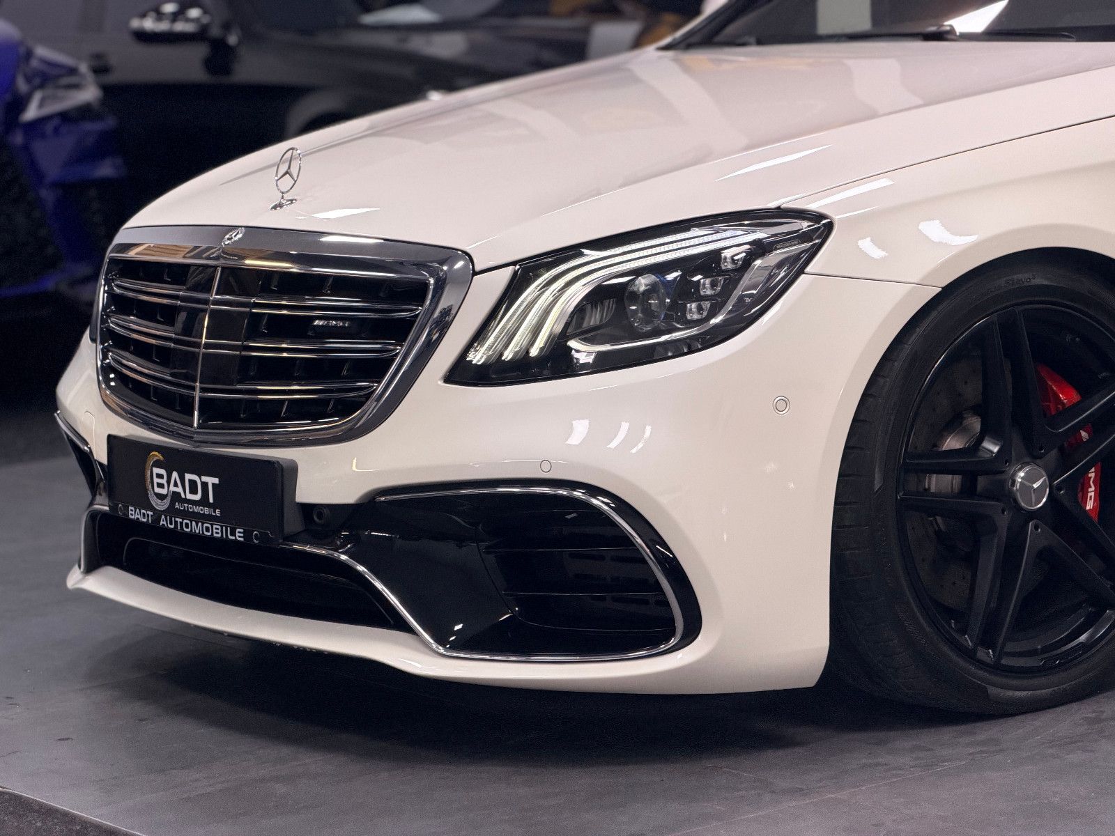 Fahrzeugabbildung Mercedes-Benz S 63 AMG 4Matic+ L *PANO*HUD*360°*DTR*SOFTCLOSE*