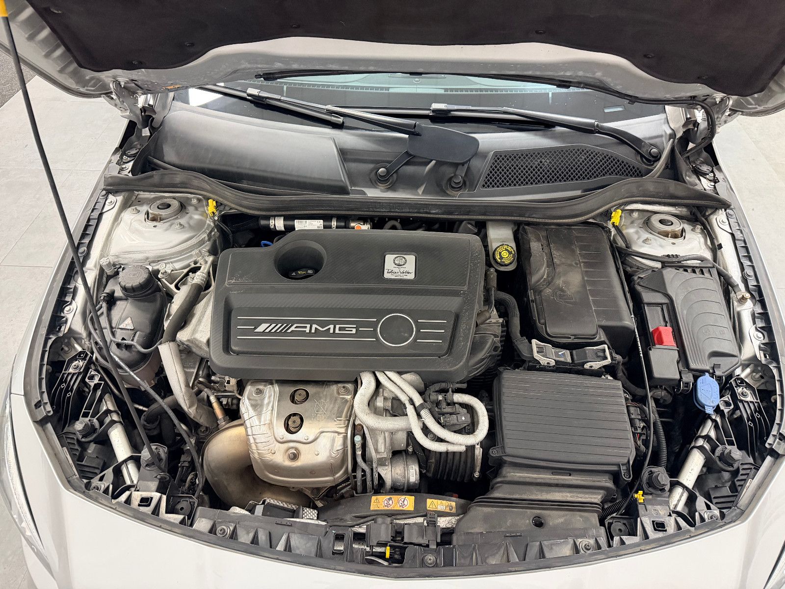 Fahrzeugabbildung Mercedes-Benz CLA 45 AMG 4Matic Limousine PANORAMA