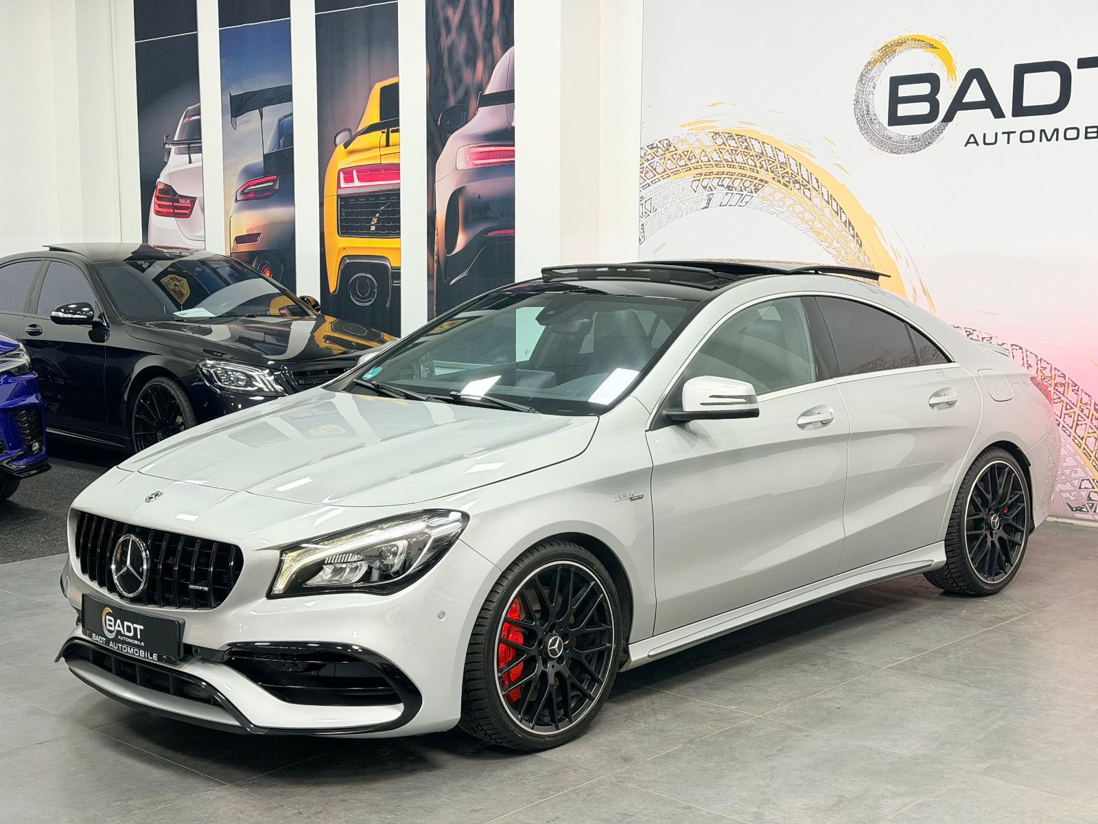Fahrzeugabbildung Mercedes-Benz CLA 45 AMG 4Matic Limousine PANORAMA