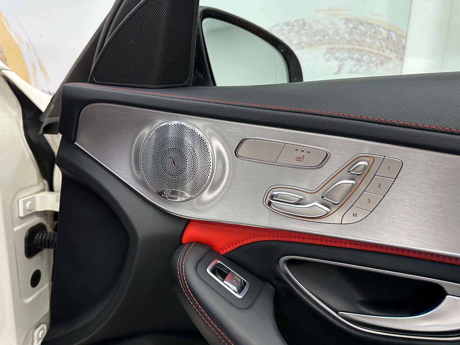 Fahrzeugabbildung Mercedes-Benz C 63 S AMG *CARBON 2*PANO*KLAPPE*MEMORY*BURMESTE