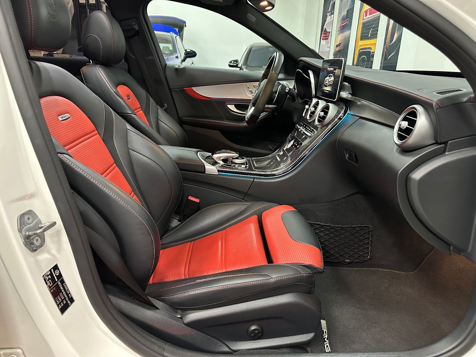 Fahrzeugabbildung Mercedes-Benz C 63 S AMG *CARBON 2*PANO*KLAPPE*MEMORY*BURMESTE