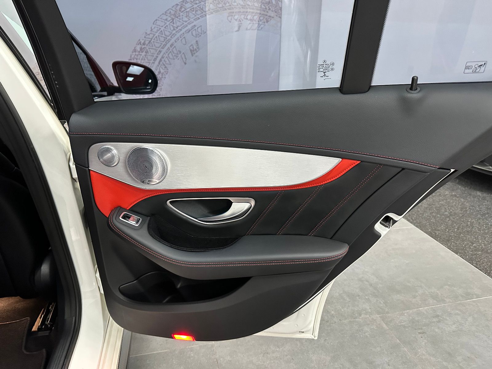 Fahrzeugabbildung Mercedes-Benz C 63 S AMG *CARBON 2*PANO*KLAPPE*MEMORY*BURMESTE