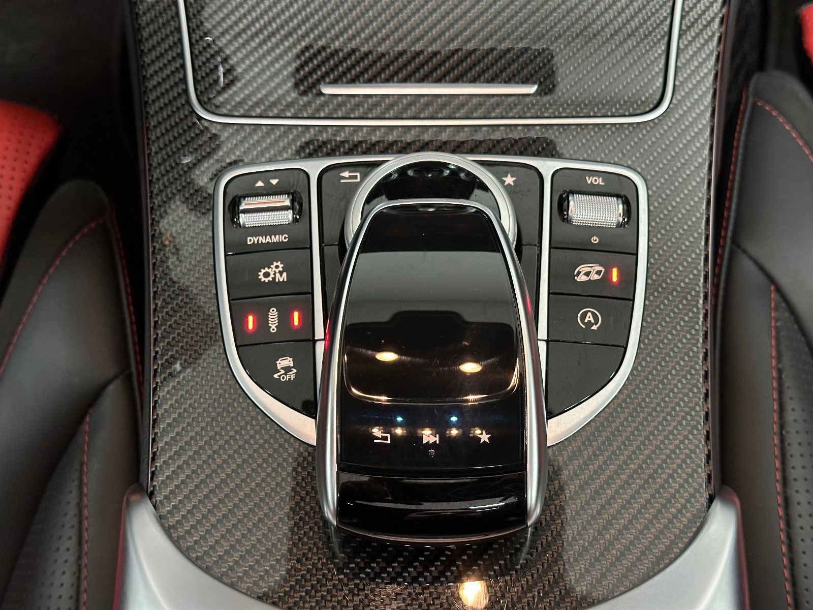 Fahrzeugabbildung Mercedes-Benz C 63 S AMG *CARBON 2*PANO*KLAPPE*MEMORY*BURMESTE