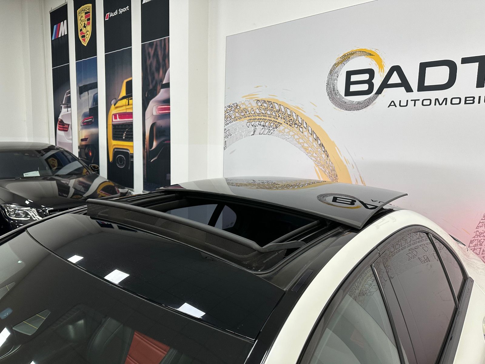 Fahrzeugabbildung Mercedes-Benz C 63 S AMG *CARBON 2*PANO*KLAPPE*MEMORY*BURMESTE