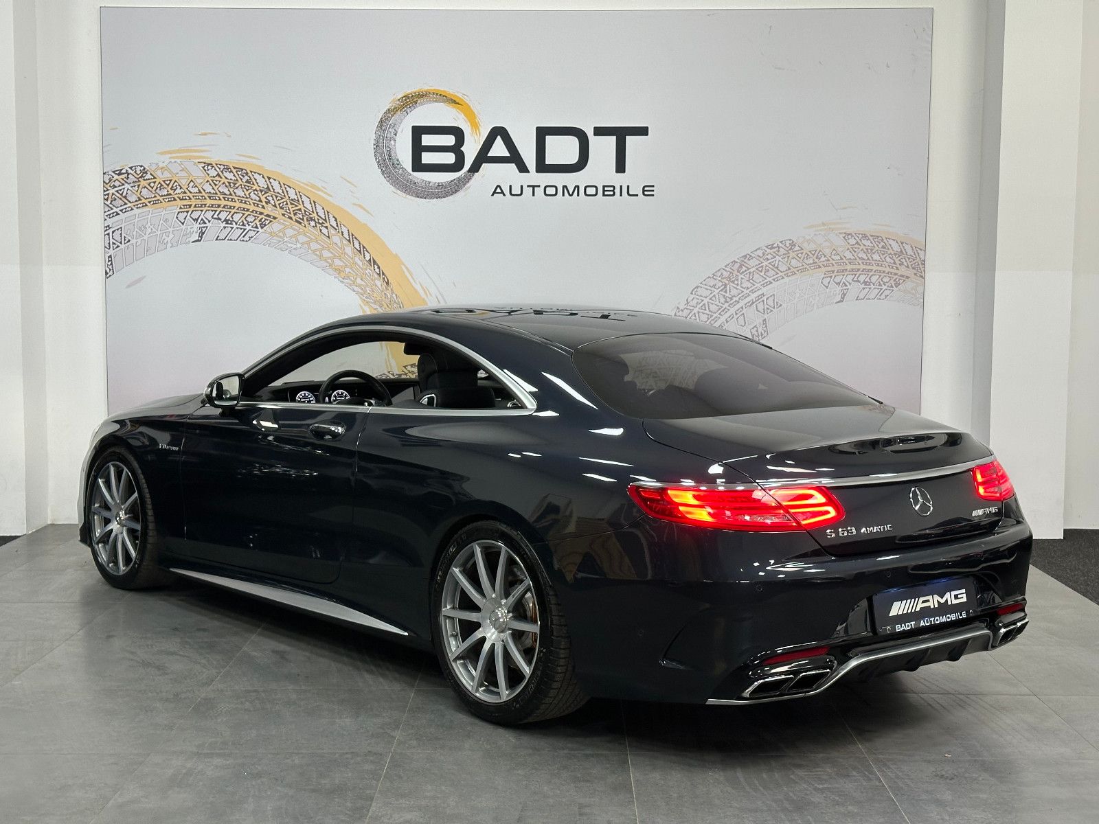 Fahrzeugabbildung Mercedes-Benz S 63 AMG Coupe 4Matic*3D BURMESTER*BREMSEN NEU*