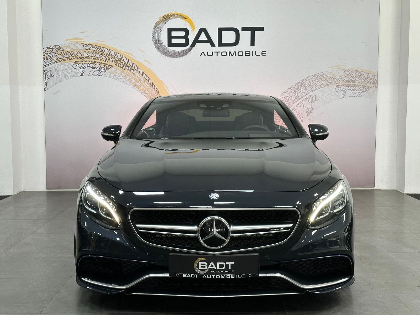 Fahrzeugabbildung Mercedes-Benz S 63 AMG Coupe 4Matic*3D BURMESTER*BREMSEN NEU*