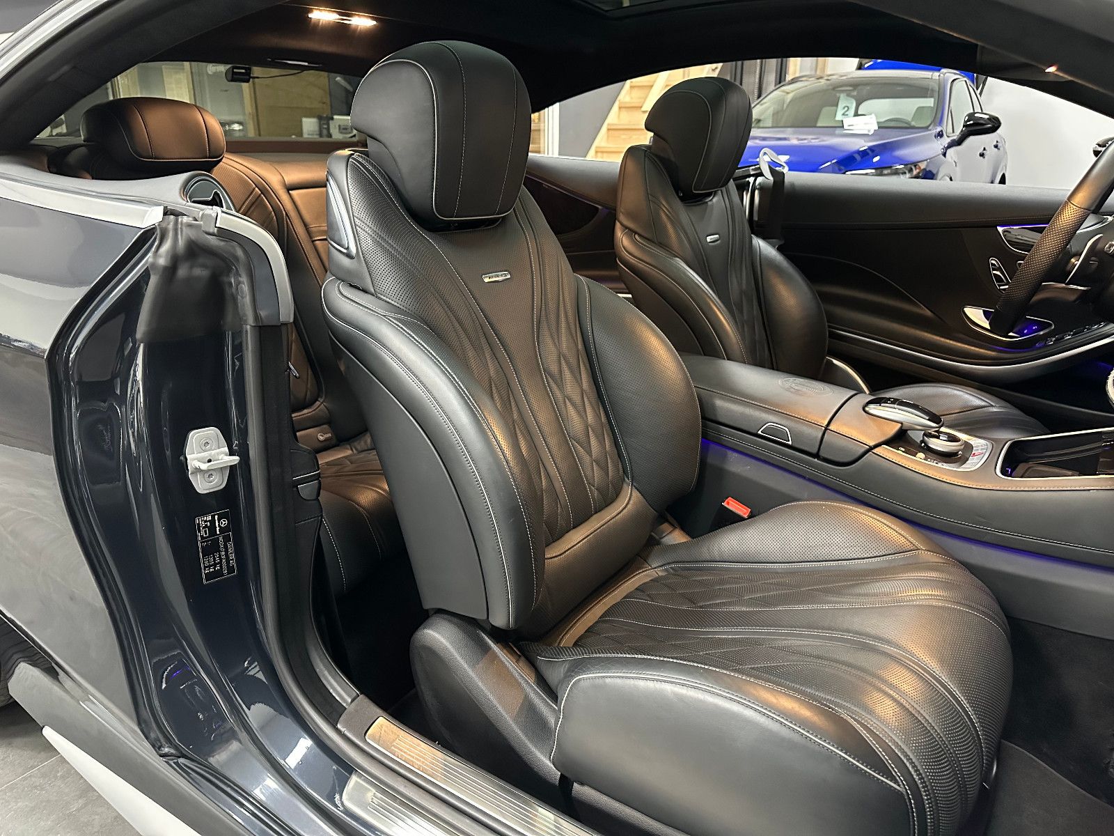 Fahrzeugabbildung Mercedes-Benz S 63 AMG Coupe 4Matic*3D BURMESTER*BREMSEN NEU*