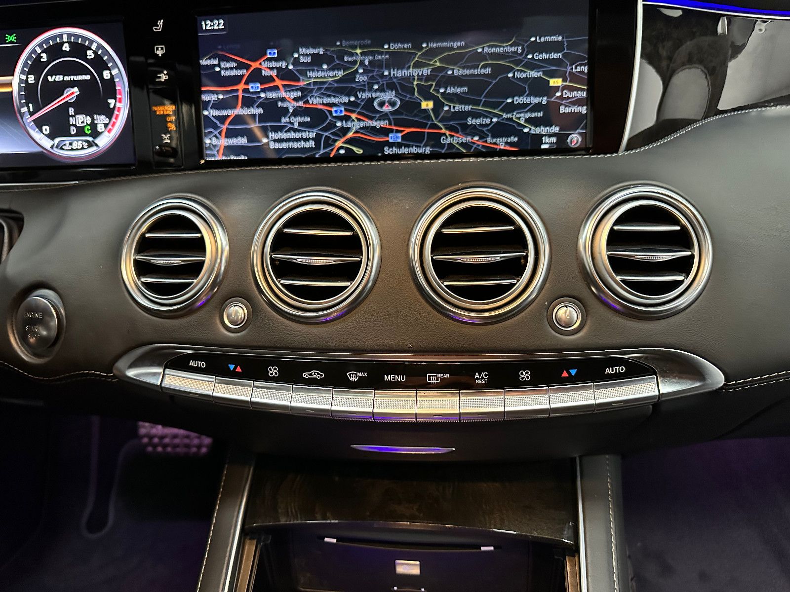 Fahrzeugabbildung Mercedes-Benz S 63 AMG Coupe 4Matic*3D BURMESTER*BREMSEN NEU*