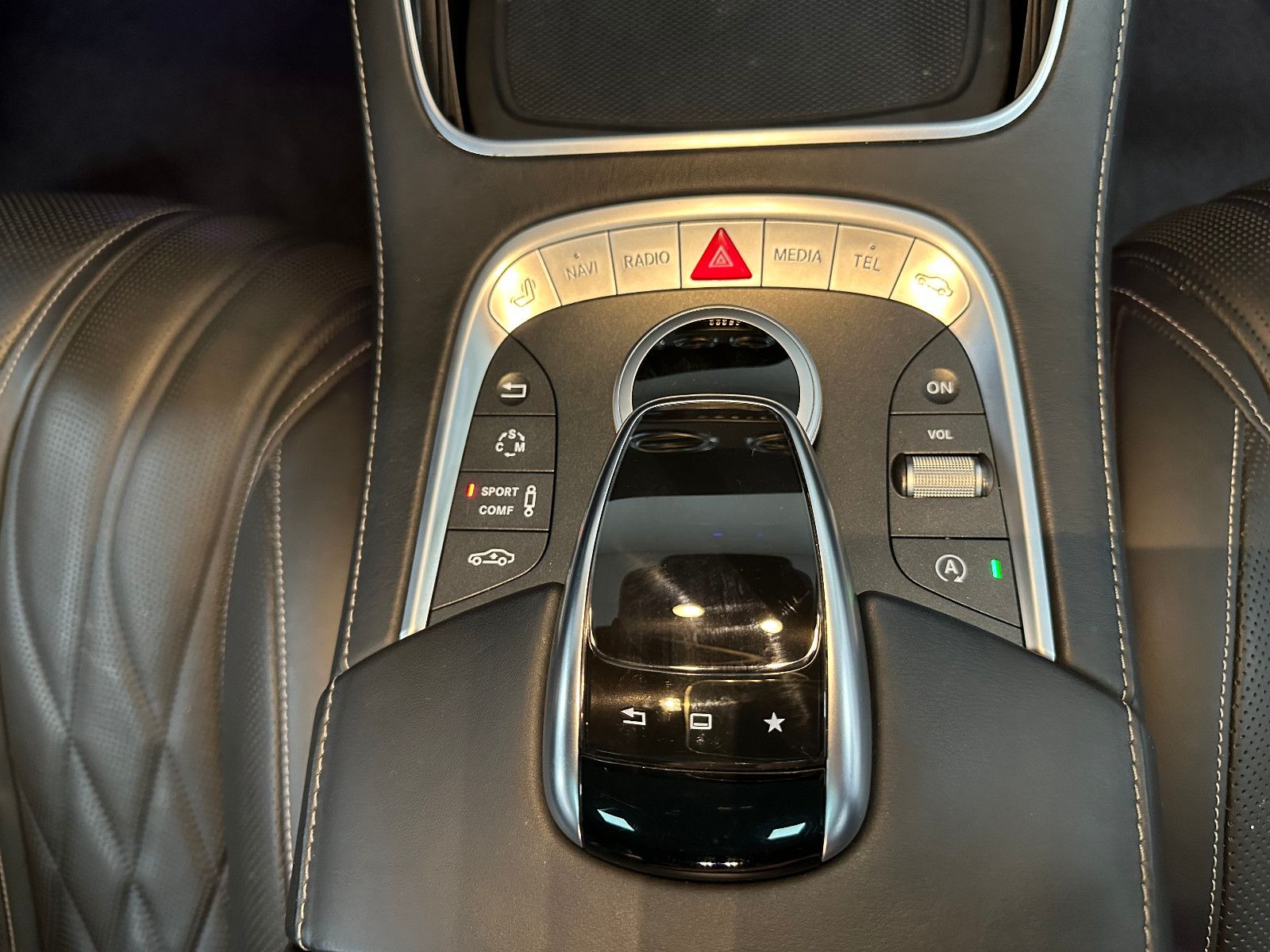 Fahrzeugabbildung Mercedes-Benz S 63 AMG Coupe 4Matic*3D BURMESTER*BREMSEN NEU*