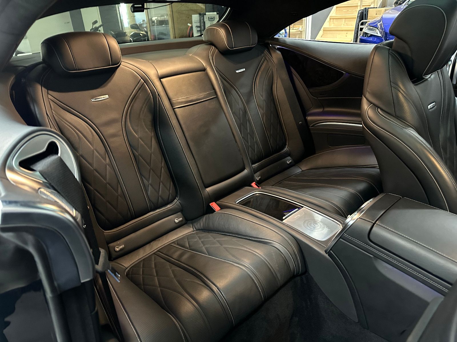 Fahrzeugabbildung Mercedes-Benz S 63 AMG Coupe 4Matic*3D BURMESTER*BREMSEN NEU*