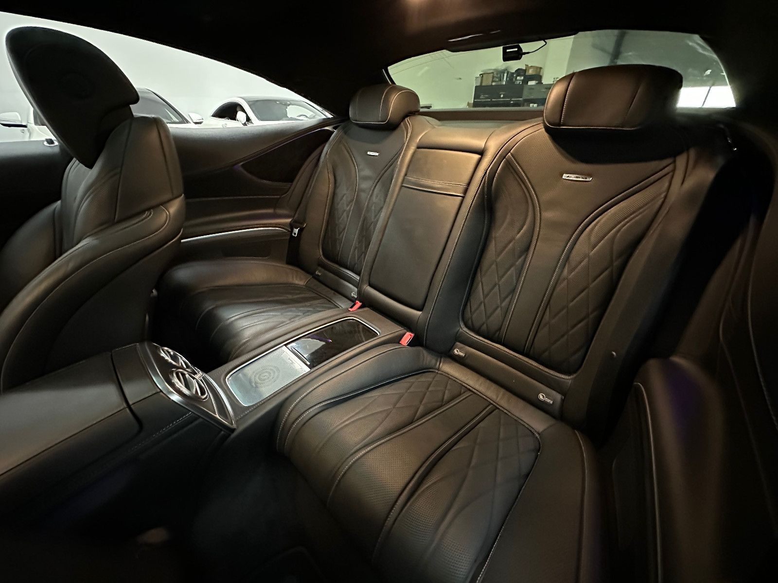 Fahrzeugabbildung Mercedes-Benz S 63 AMG Coupe 4Matic*3D BURMESTER*BREMSEN NEU*