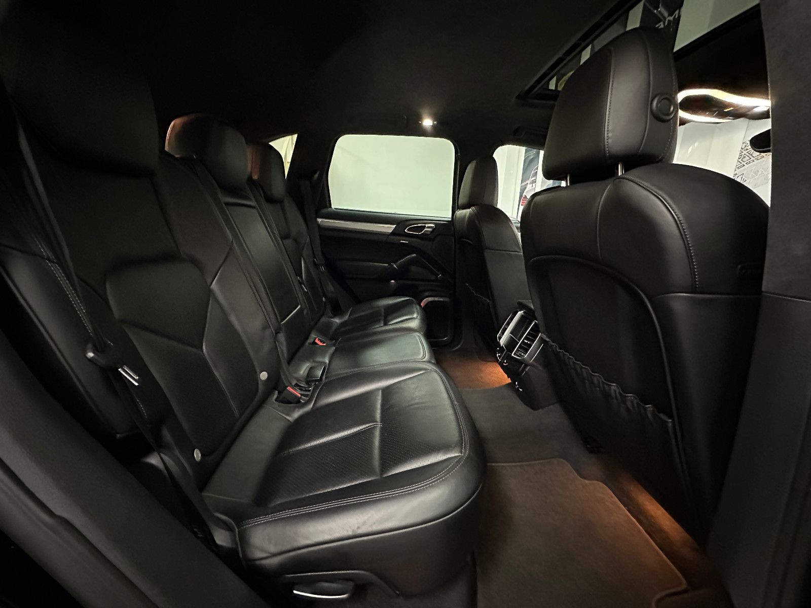 Fahrzeugabbildung Porsche Cayenne Turbo Burmester Memory Schiebedach