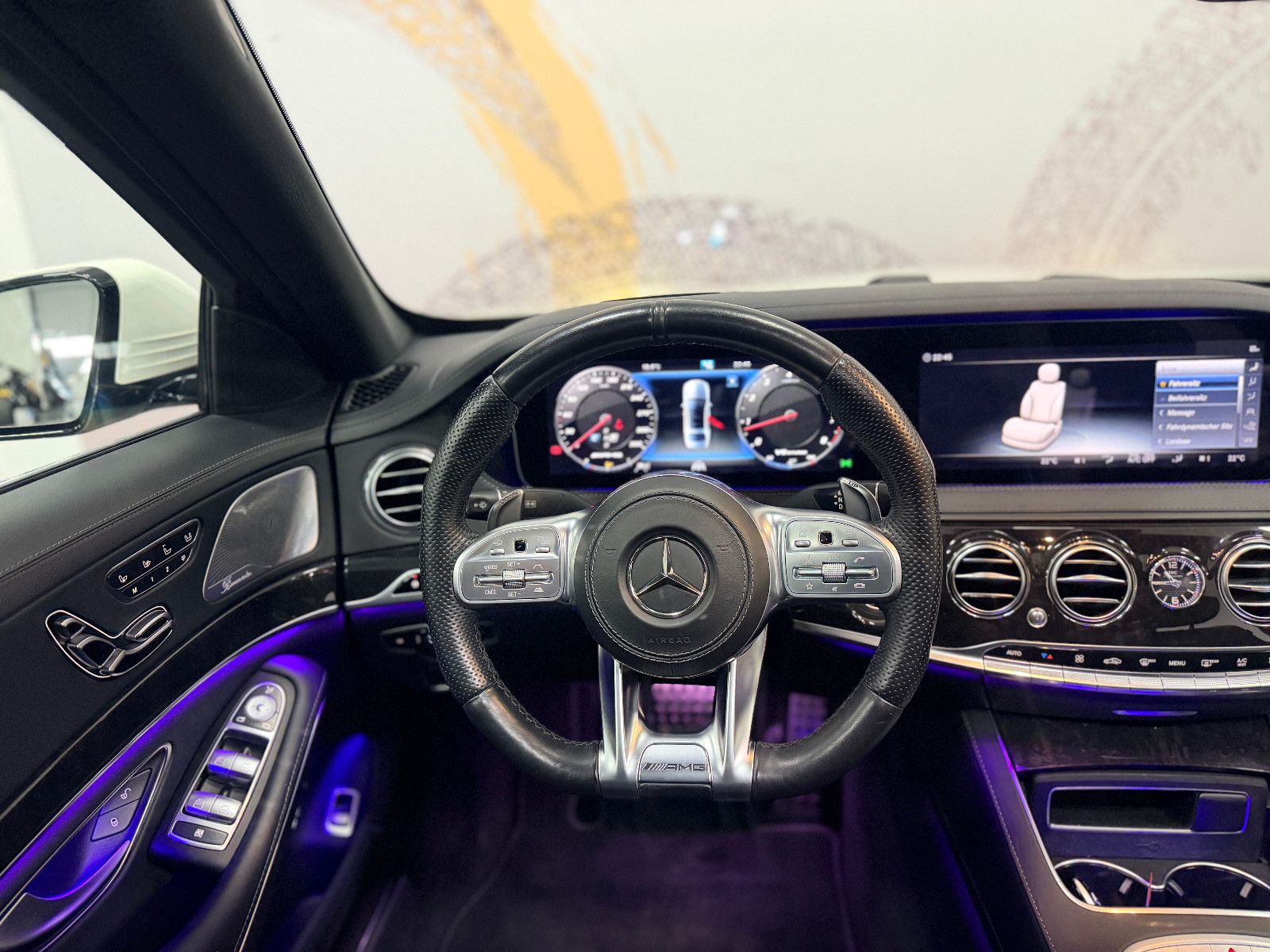 Fahrzeugabbildung Mercedes-Benz S 63 AMG 4Matic+ L *PANO*HUD*360°*DTR*SOFTCLOSE*