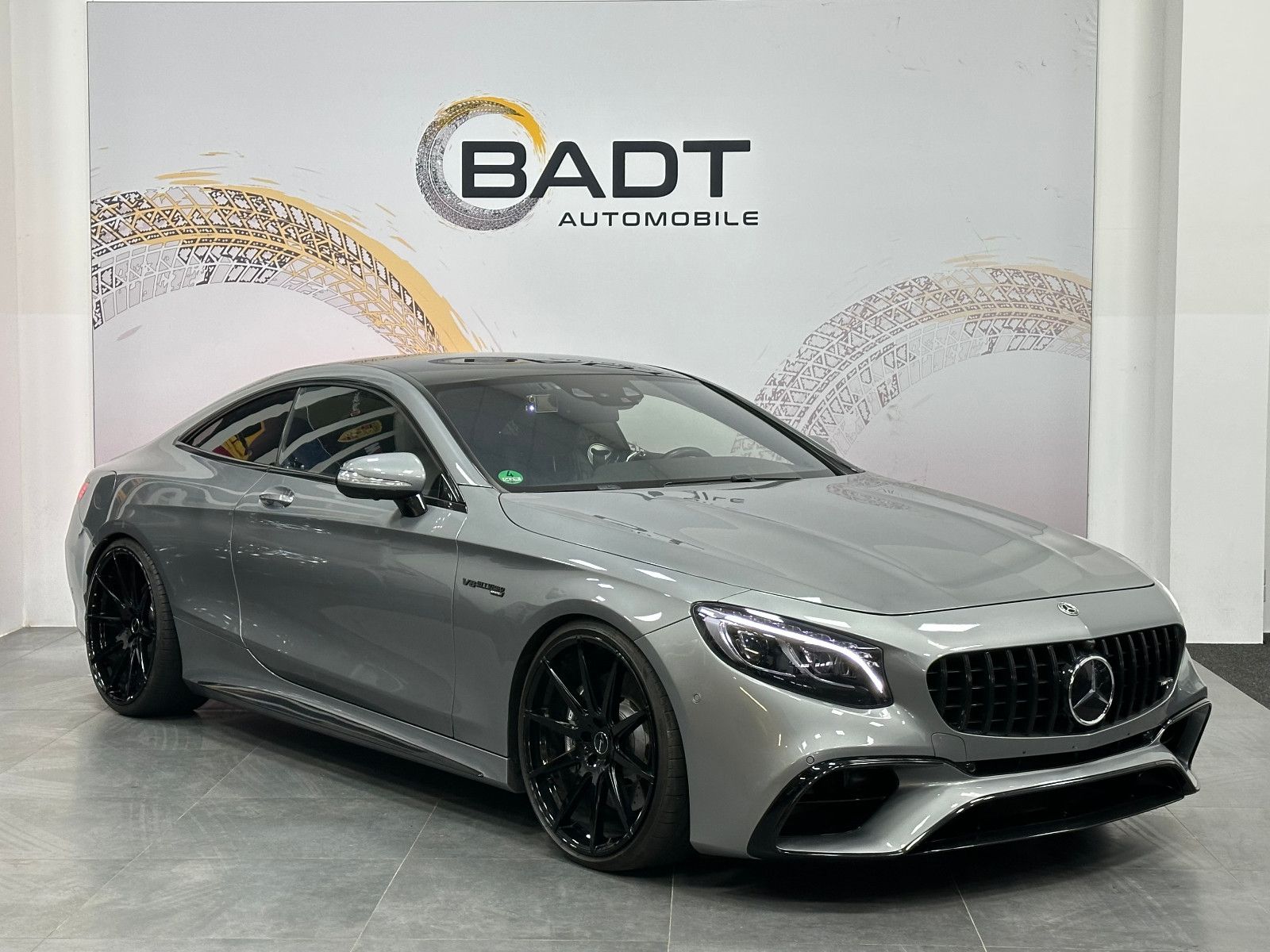Fahrzeugabbildung Mercedes-Benz S 63 AMG Coupe 4Matic *Bremsen Neu*OLED*22 ZOLL*