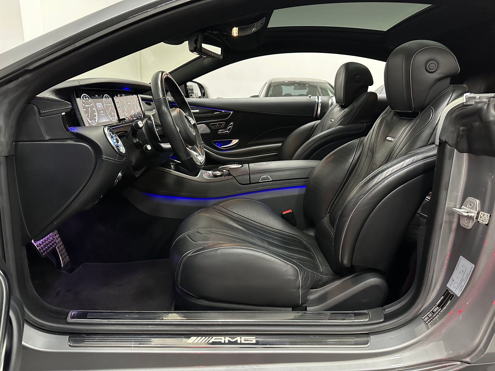 Fahrzeugabbildung Mercedes-Benz S 63 AMG Coupe 4Matic *Bremsen Neu*OLED*22 ZOLL*