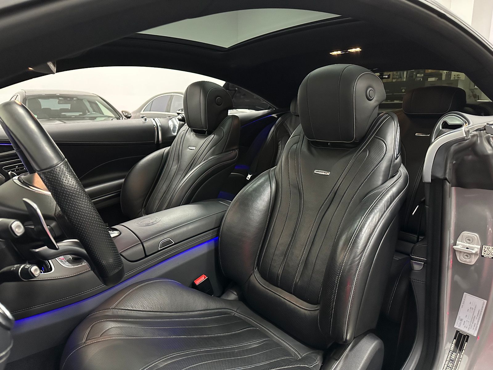 Fahrzeugabbildung Mercedes-Benz S 63 AMG Coupe 4Matic *Bremsen Neu*OLED*22 ZOLL*
