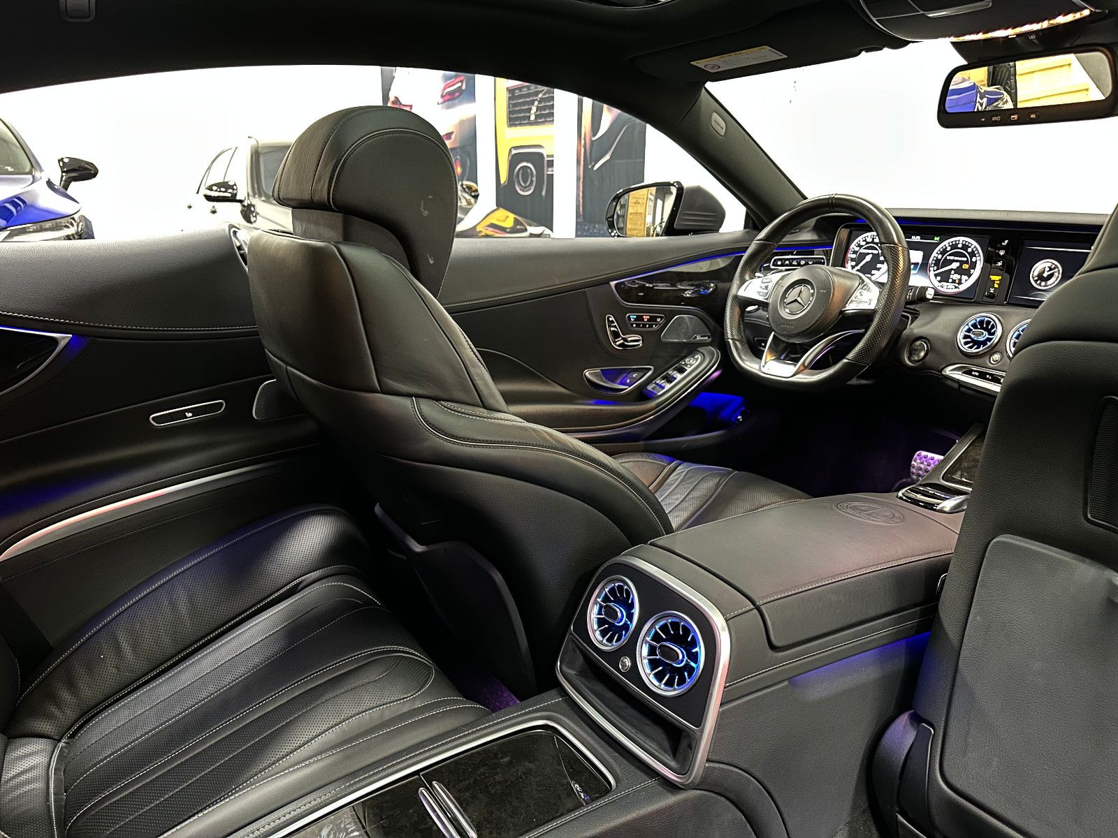 Fahrzeugabbildung Mercedes-Benz S 63 AMG Coupe 4Matic *Bremsen Neu*OLED*22 ZOLL*