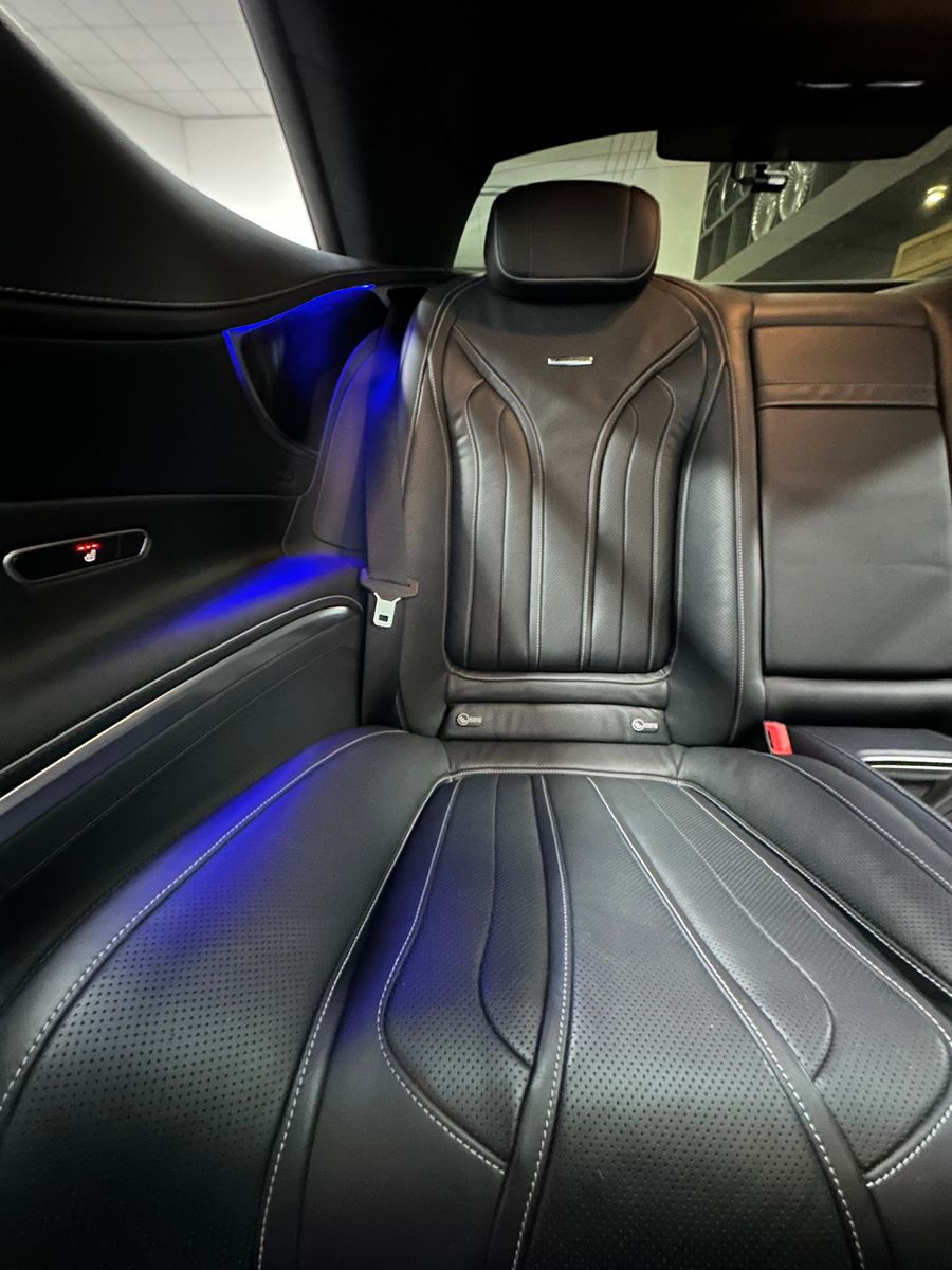 Fahrzeugabbildung Mercedes-Benz S 63 AMG Coupe 4Matic *Bremsen Neu*OLED*22 ZOLL*