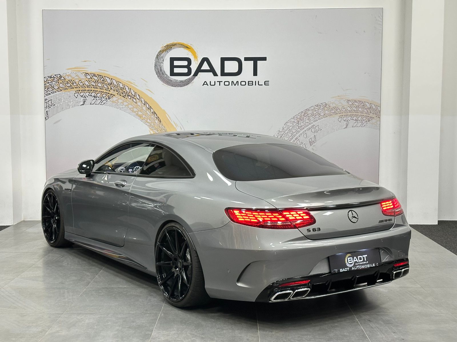 Fahrzeugabbildung Mercedes-Benz S 63 AMG Coupe 4Matic *Bremsen Neu*OLED*22 ZOLL*