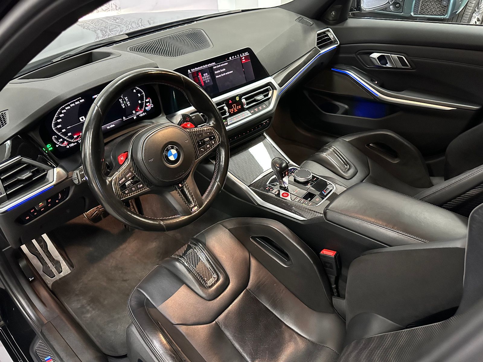Fahrzeugabbildung BMW M3 Lim. Competition*CARBON+PERF. SITZE*360°*