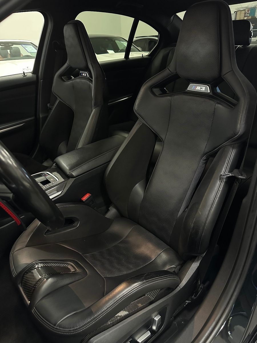 Fahrzeugabbildung BMW M3 Lim. Competition*CARBON+PERF. SITZE*360°*