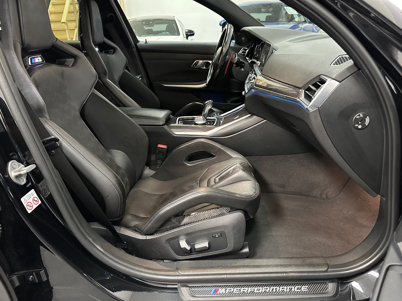 Fahrzeugabbildung BMW M3 Lim. Competition*CARBON+PERF. SITZE*360°*