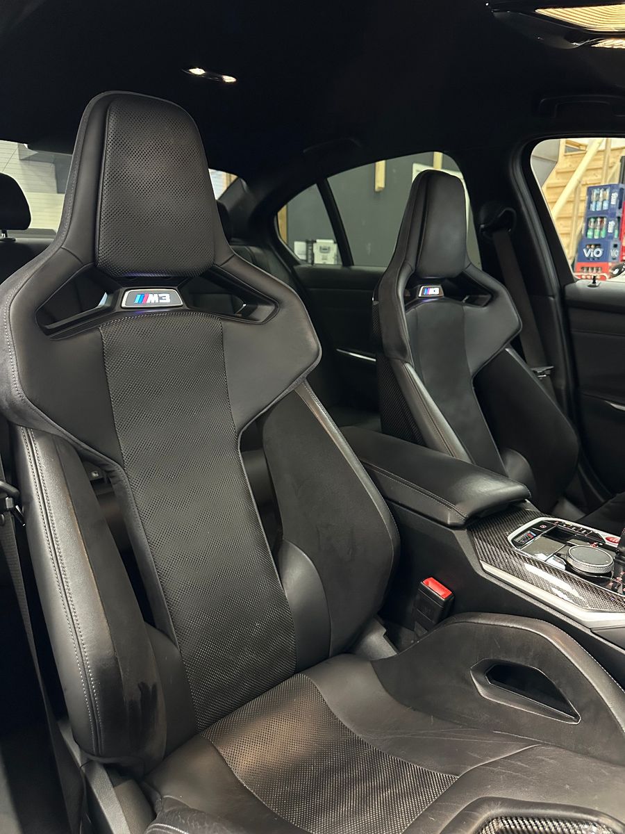 Fahrzeugabbildung BMW M3 Lim. Competition*CARBON+PERF. SITZE*360°*