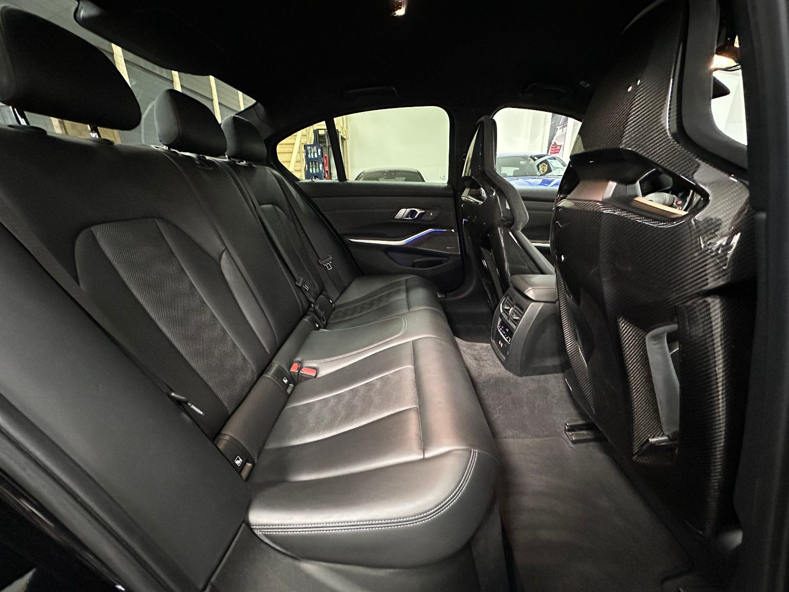 Fahrzeugabbildung BMW M3 Lim. Competition*CARBON+PERF. SITZE*360°*