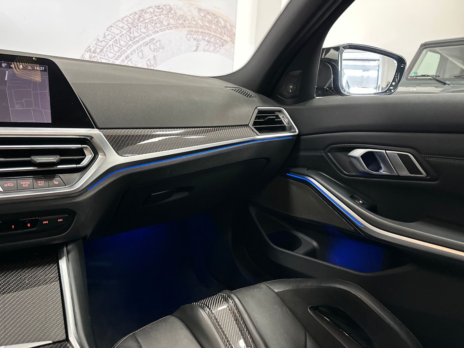 Fahrzeugabbildung BMW M3 Lim. Competition*CARBON+PERF. SITZE*360°*