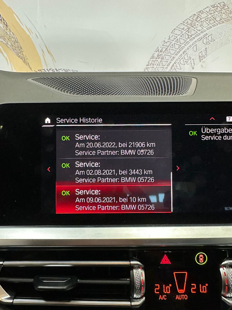 Fahrzeugabbildung BMW M3 Lim. Competition*CARBON+PERF. SITZE*360°*