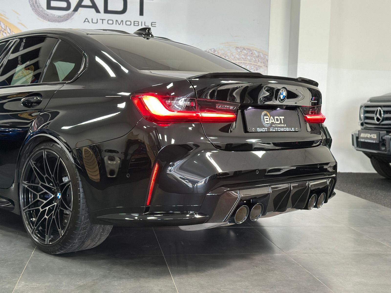 Fahrzeugabbildung BMW M3 Lim. Competition*CARBON+PERF. SITZE*360°*