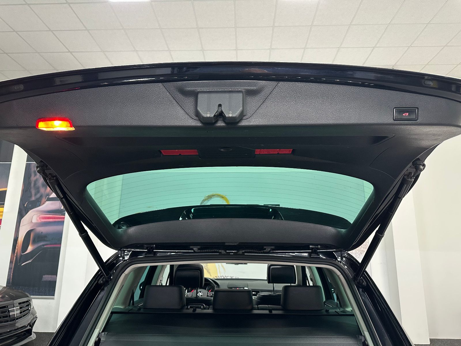 Fahrzeugabbildung Volkswagen Touareg V8 TDI ABT R-LINE DYNAUDIO AHK PANO 22"