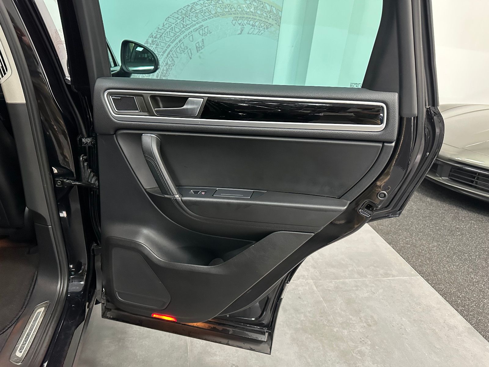 Fahrzeugabbildung Volkswagen Touareg V8 TDI ABT R-LINE DYNAUDIO AHK PANO 22"