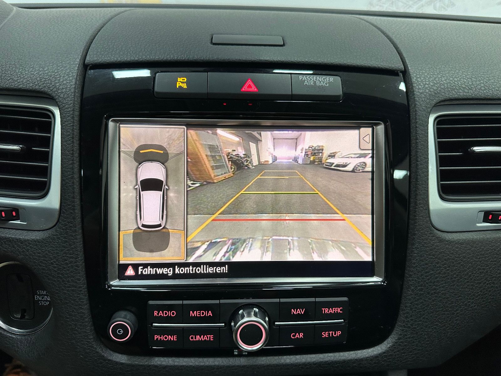 Fahrzeugabbildung Volkswagen Touareg V8 TDI ABT R-LINE DYNAUDIO AHK PANO 22"