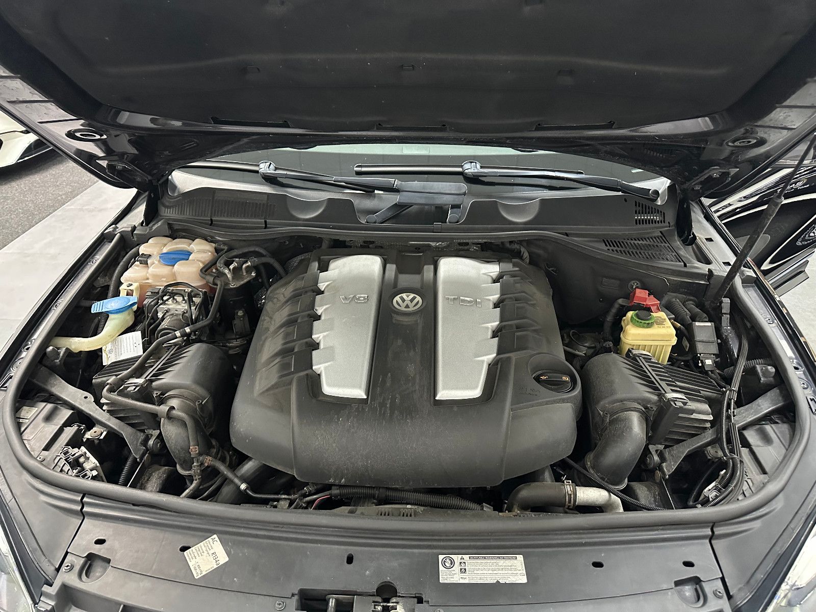 Fahrzeugabbildung Volkswagen Touareg V8 TDI ABT R-LINE DYNAUDIO AHK PANO 22"