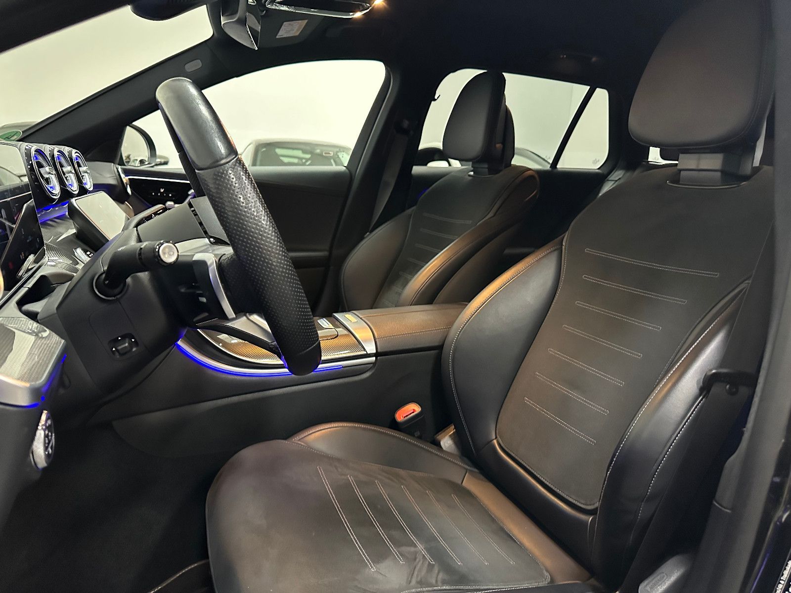 Fahrzeugabbildung Mercedes-Benz C 300 d T-Modell *AMG Line*DTR*360°*MEMORY*